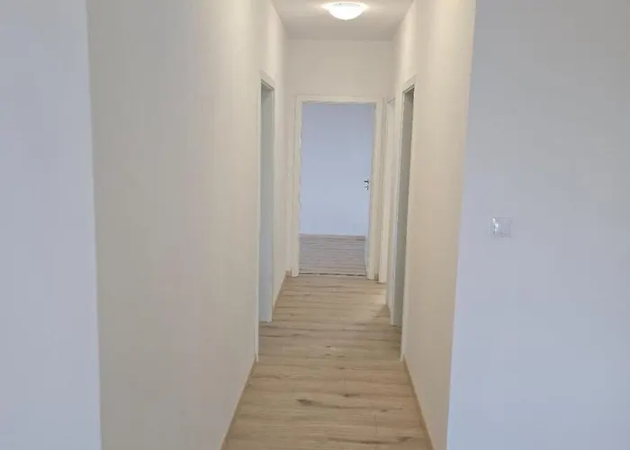 Gasthuis Luxury Rinok Raca