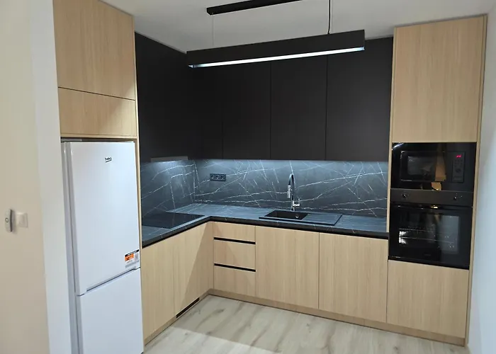 Luxury Rinok Raca